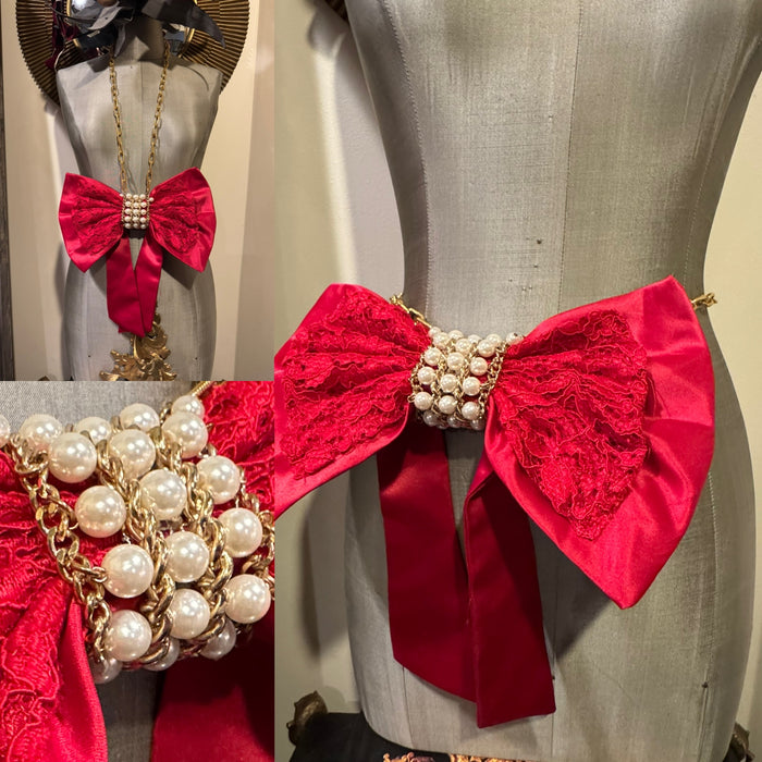 The Giving Collection: Fit to Be Tied