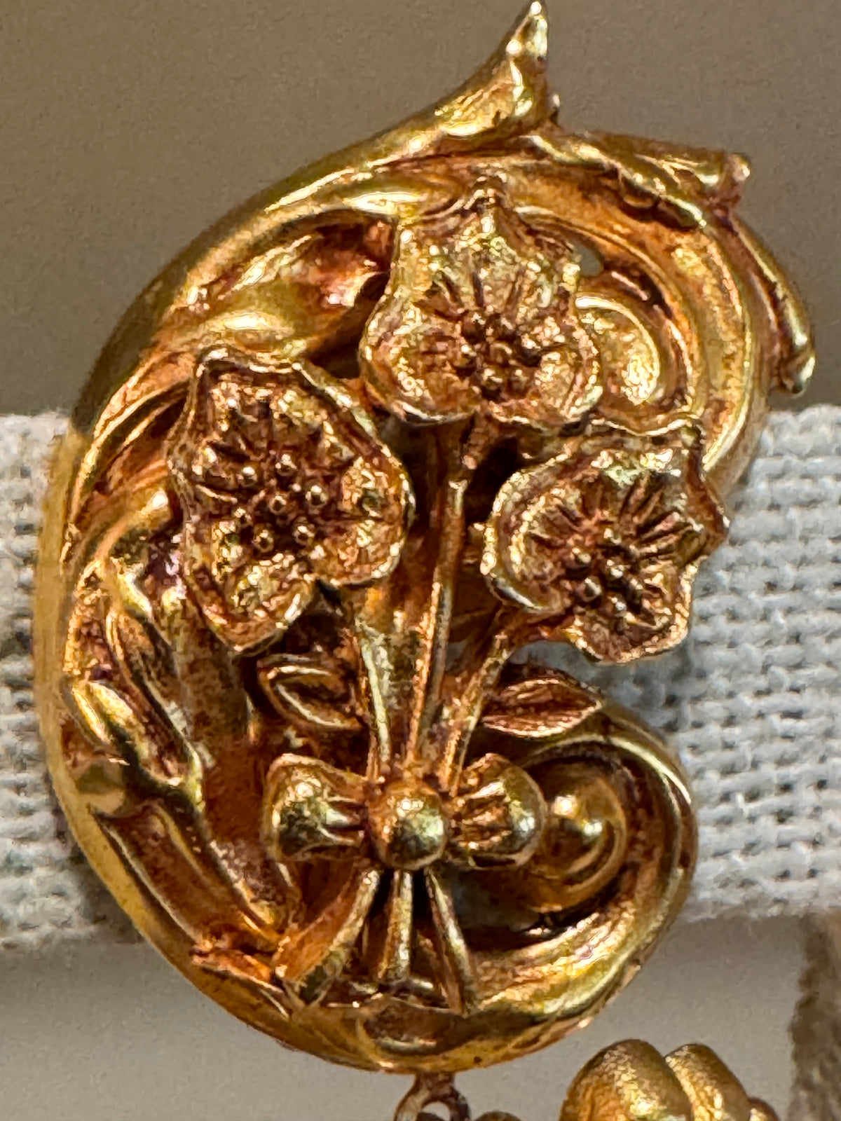 Forget Me Knot