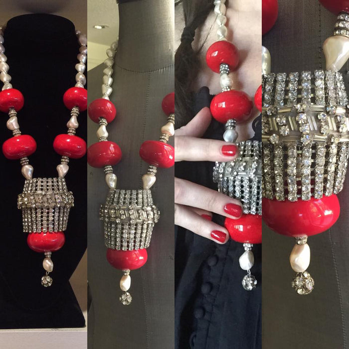 Rhinestone cage with Lacquer