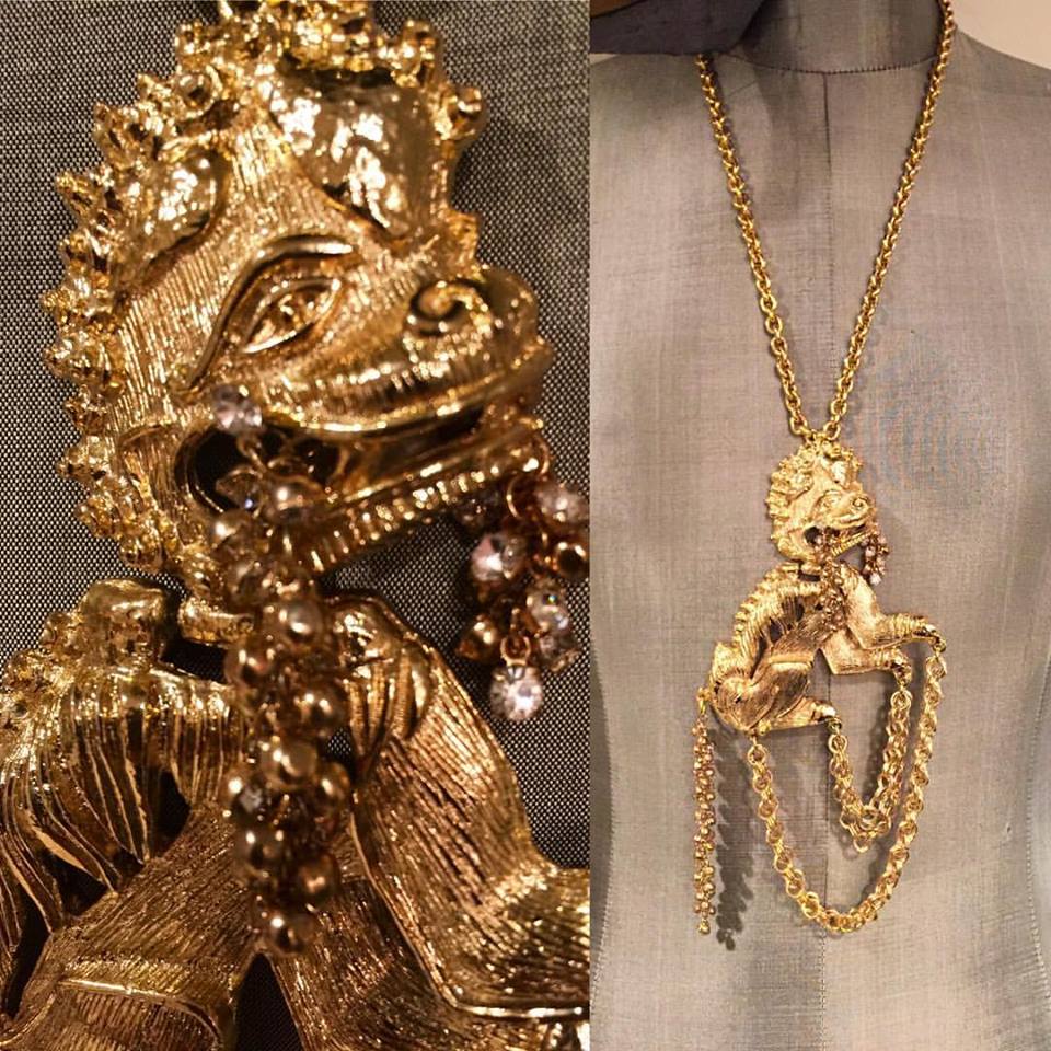 Tassel Foo Dog