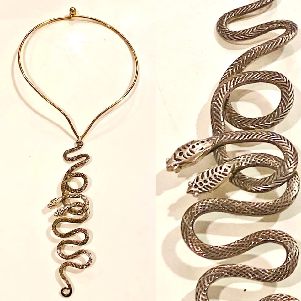 Entwined Serpent Ribbon