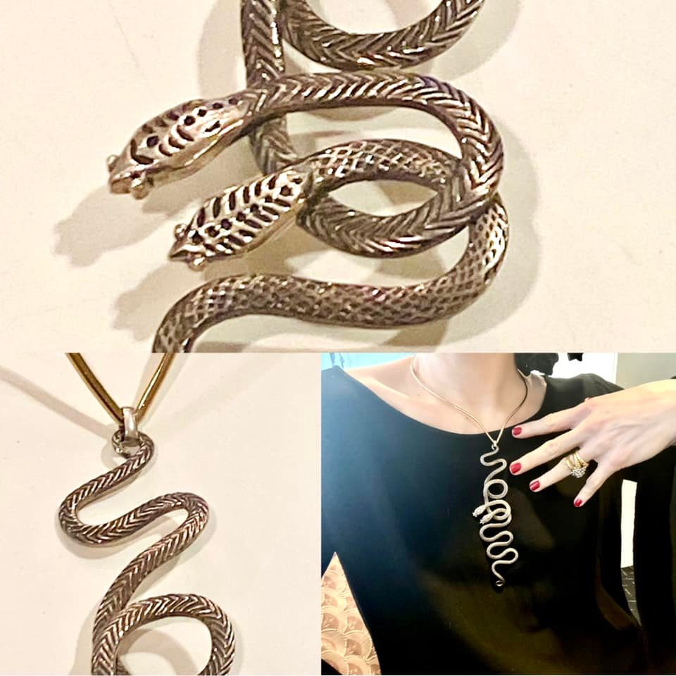 Entwined Serpent Ribbon