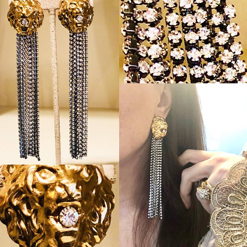 Lion Tassels