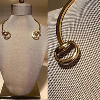 Horsebit Collar
