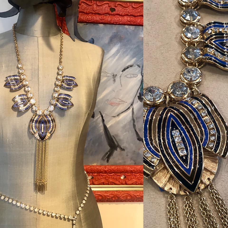 Stylized Peacock Feather Fringe