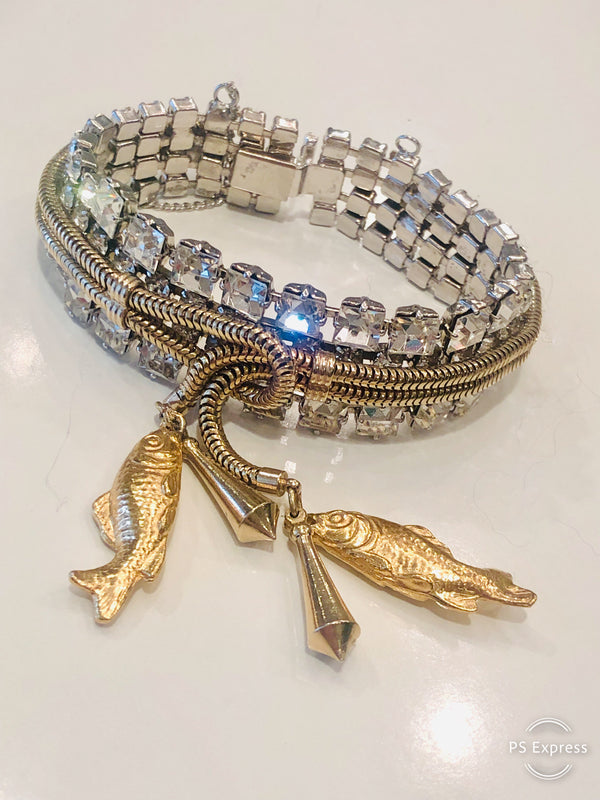 Knotted Fish Tassel