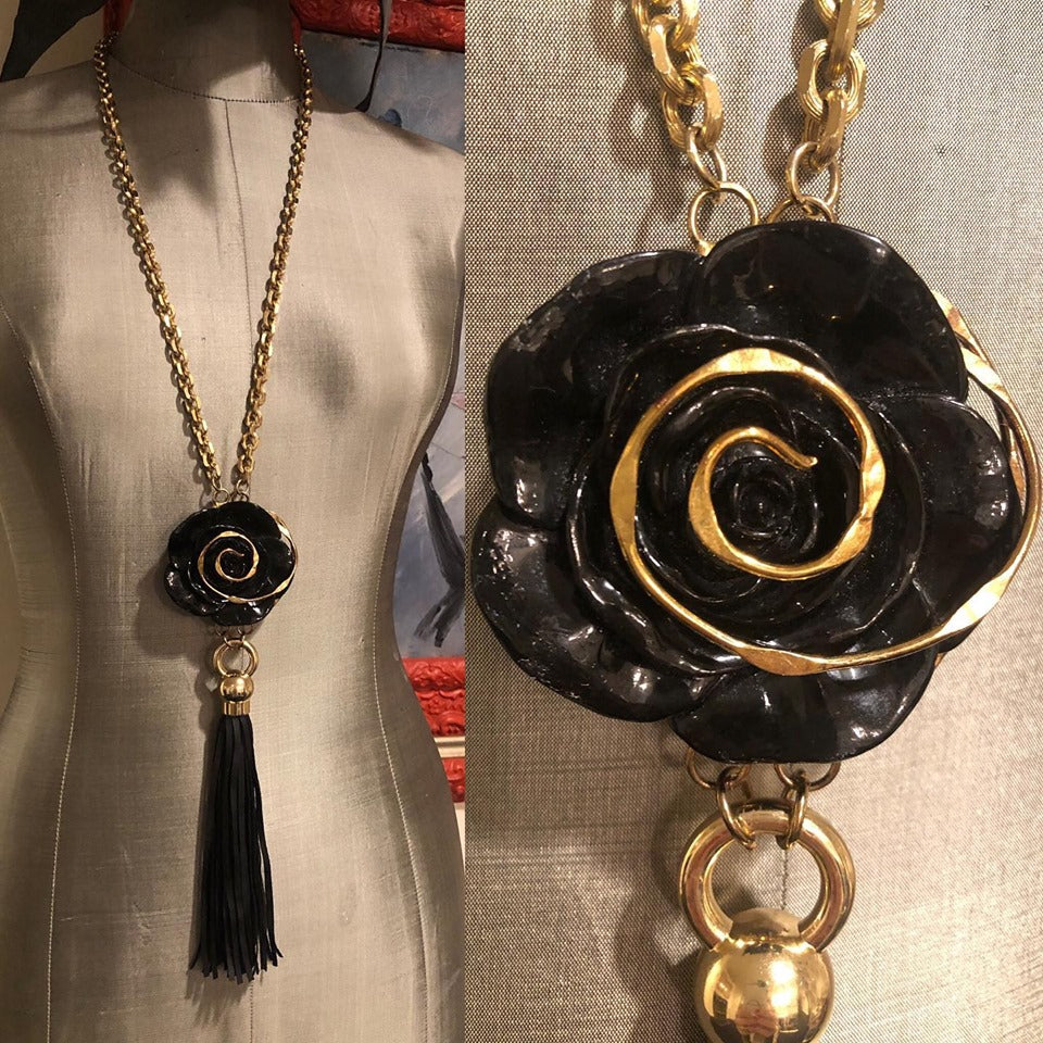 Monumental Rose Tassel