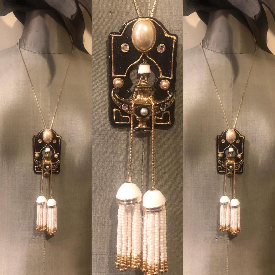Pagoda Tassel