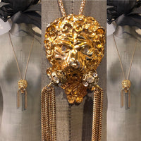 Lion Tassel