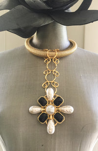 Hammered Coil Collar