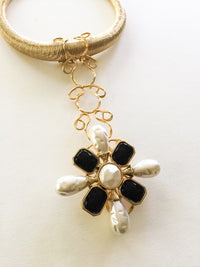Hammered Coil Collar