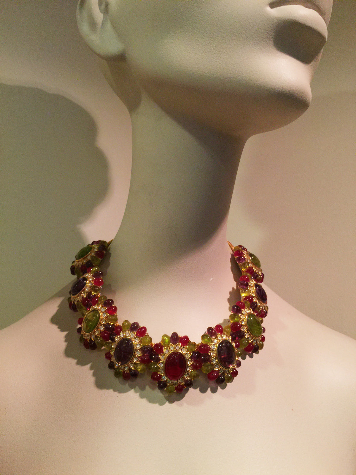 Mock Gem Collar