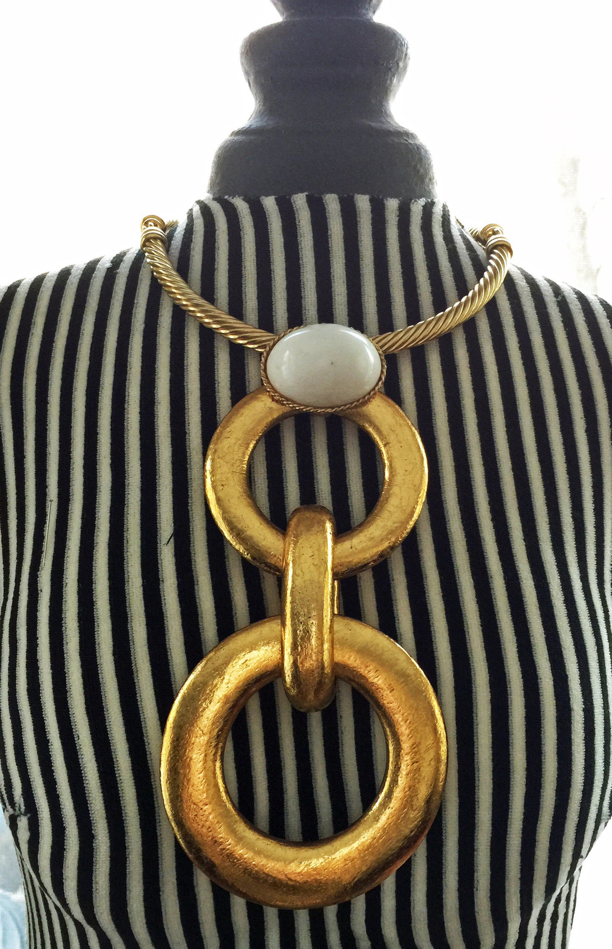 Gilded Wooden Links