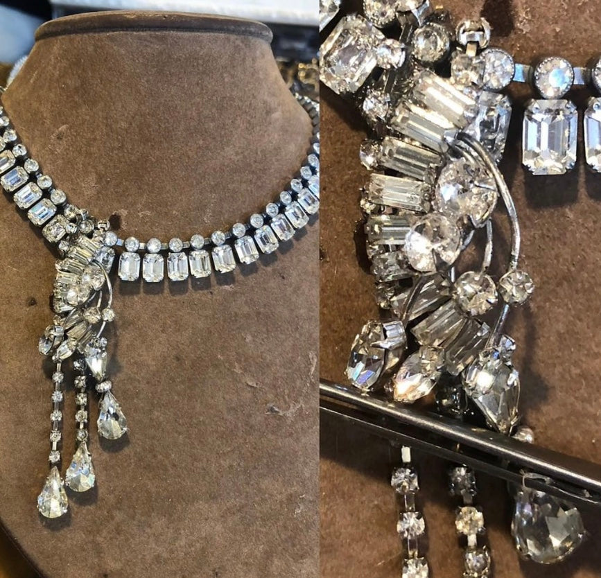 Asymmetrical Collar