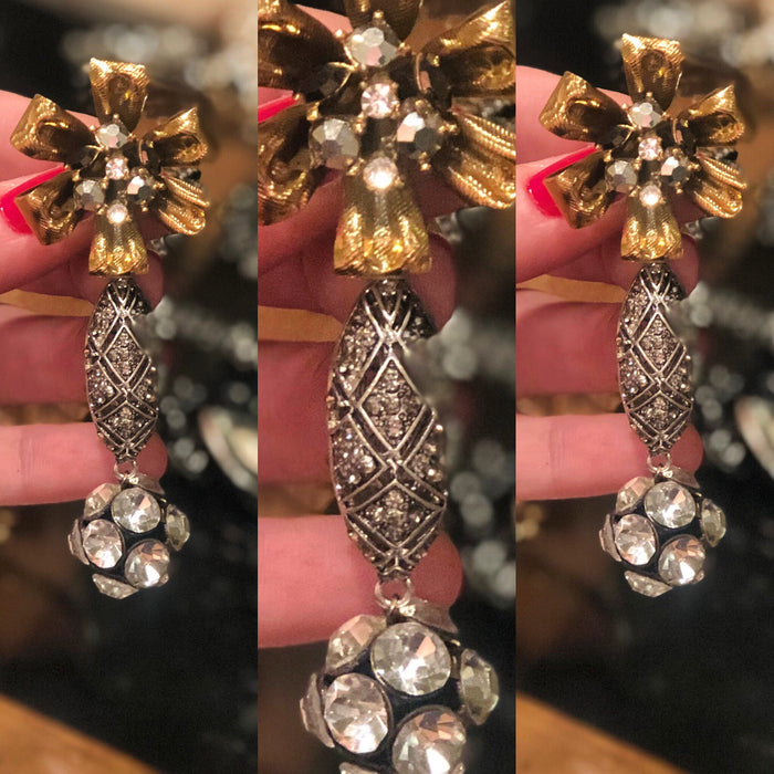 Curled Floral Pendants