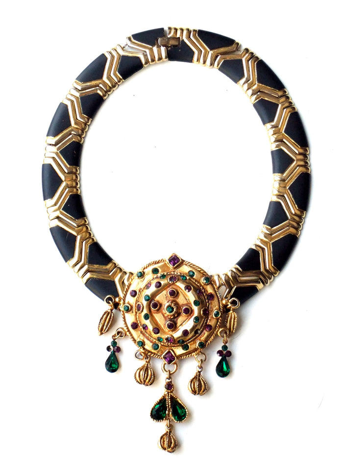 Geometric Collar