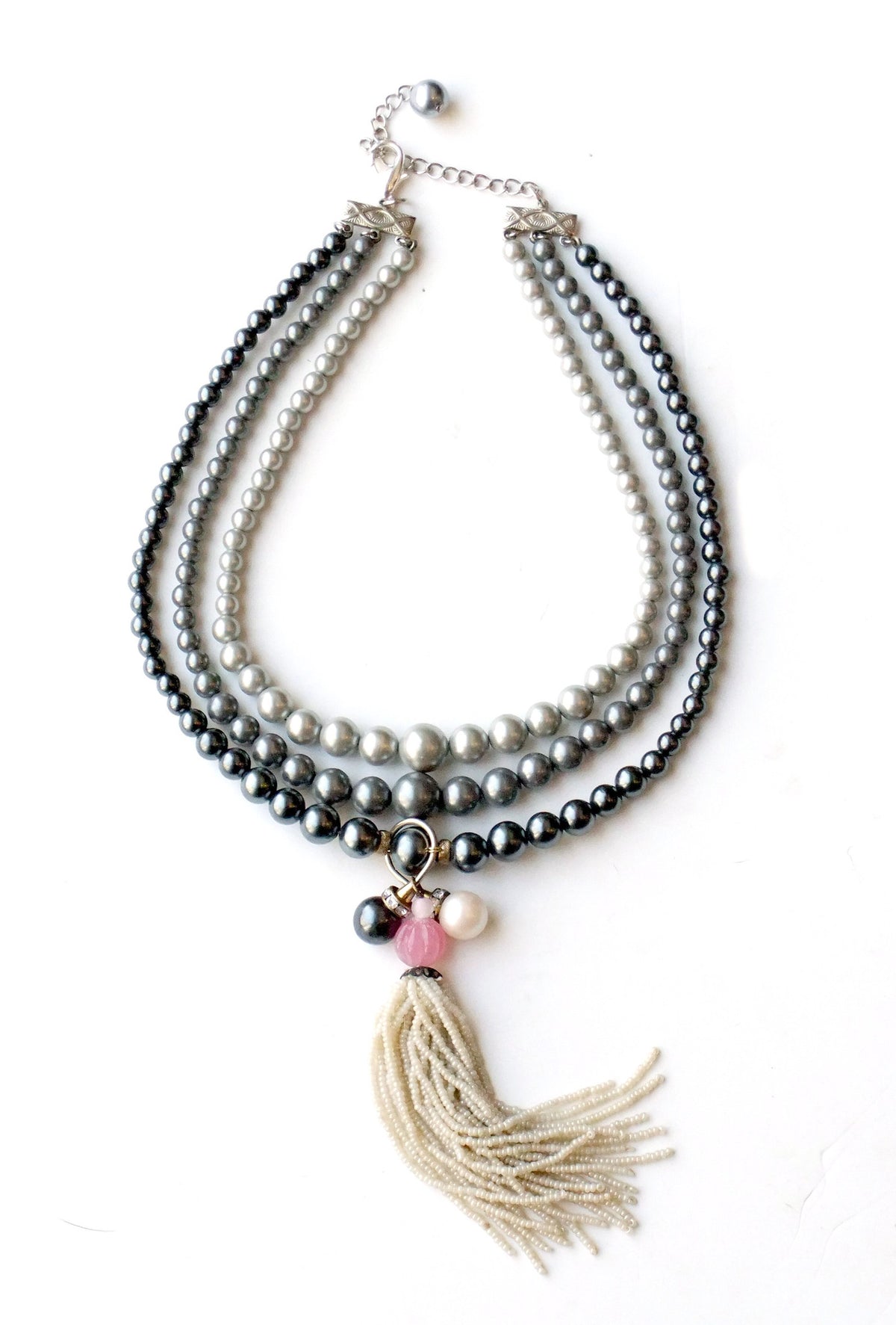 Knotted Pearl with 1910s Tassel