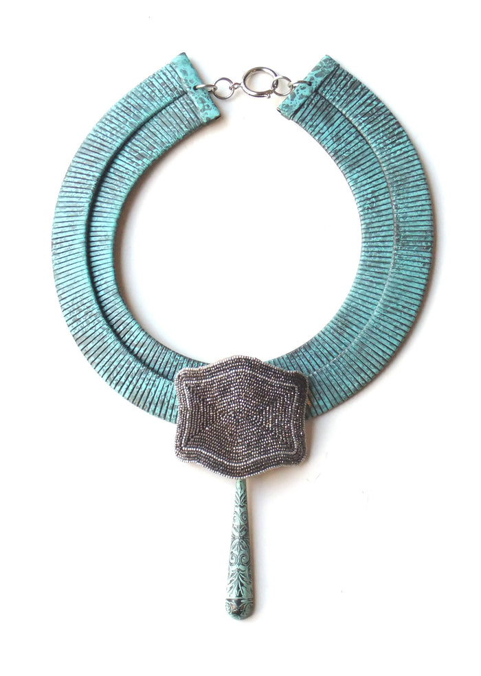 Oxidized Collar