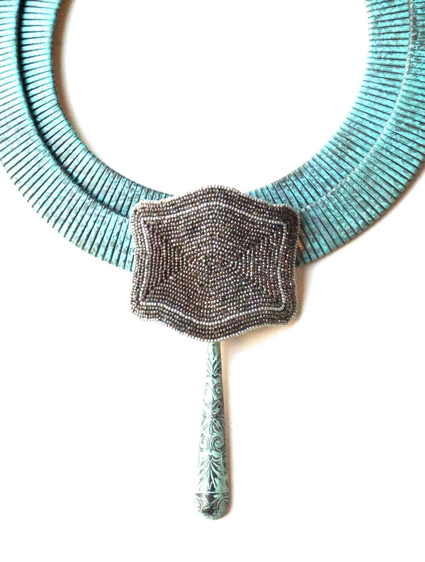 Oxidized Collar
