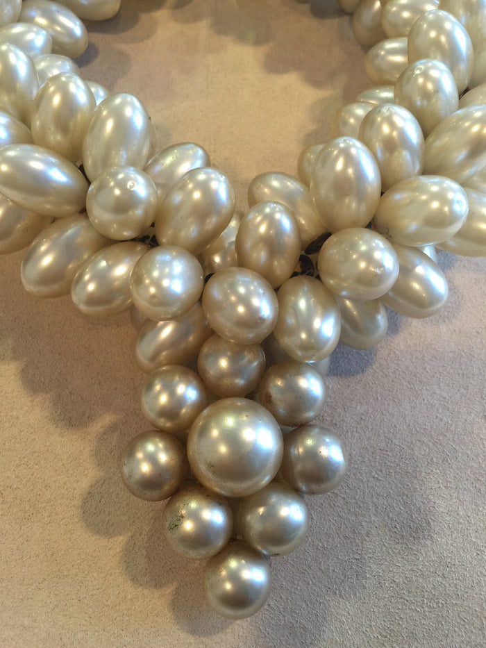 Jumbo Pearl Ruff