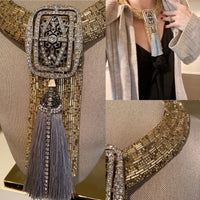 Hollywood Regency x Art Deco Collar