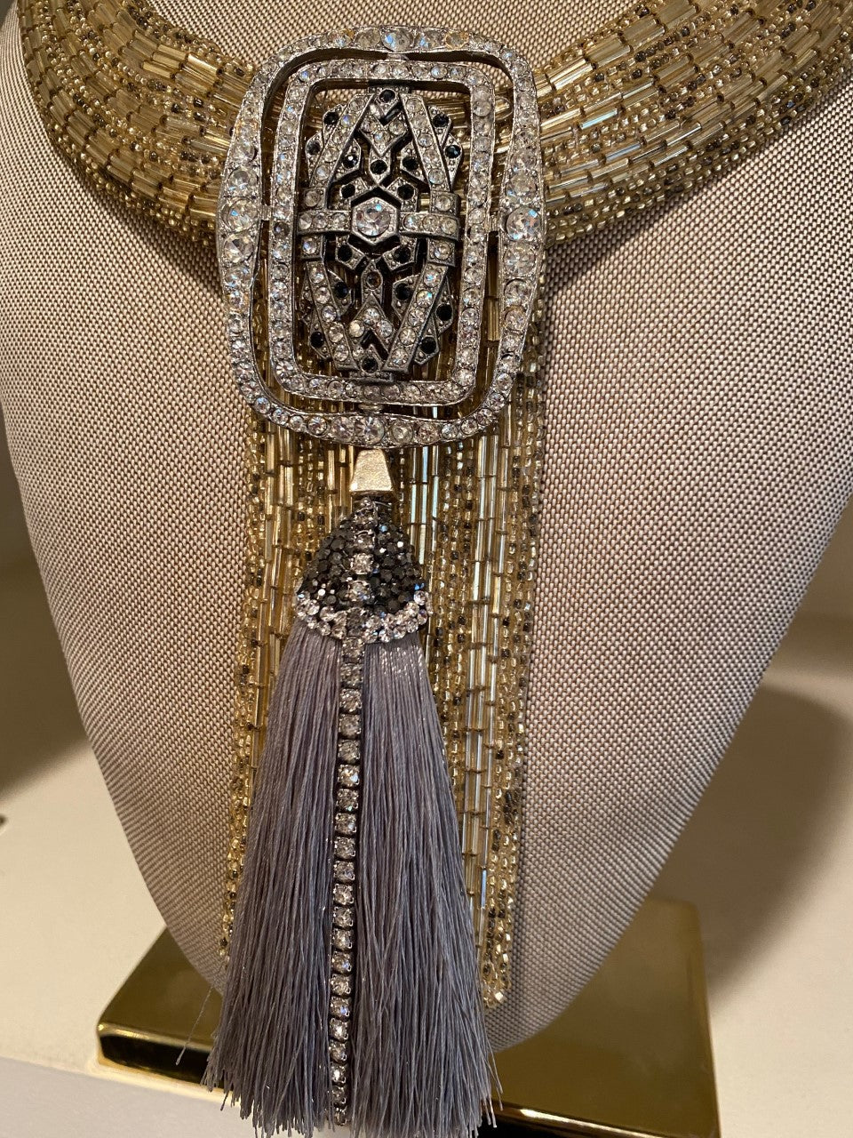 Hollywood Regency x Art Deco Collar