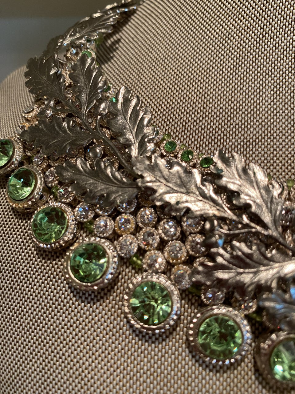 Silvered Wreath Collar